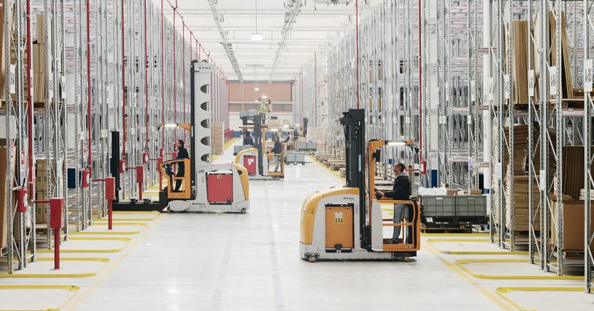 Whirlpool Rinasce A Carinaro Con La Base Logistica Pi Grande Del Whirlpool Rinasce A Carinaro Con La Base Logistica Pi Grande Del